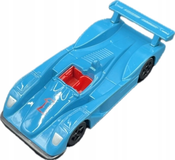 Aspect sportiv cu spoiler spate