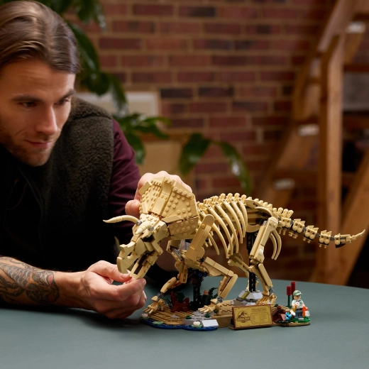 Model de colecție pentru fanii Jurassic Park