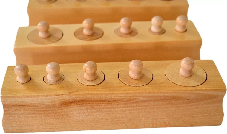 Învățare senzorială după Montessori
