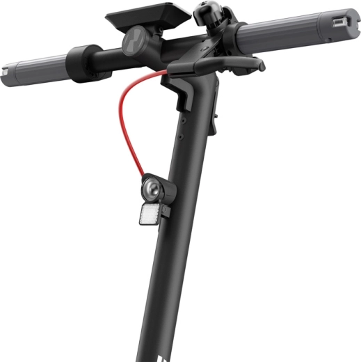 Siguranță datorită frânelor duale și semnalizărilor