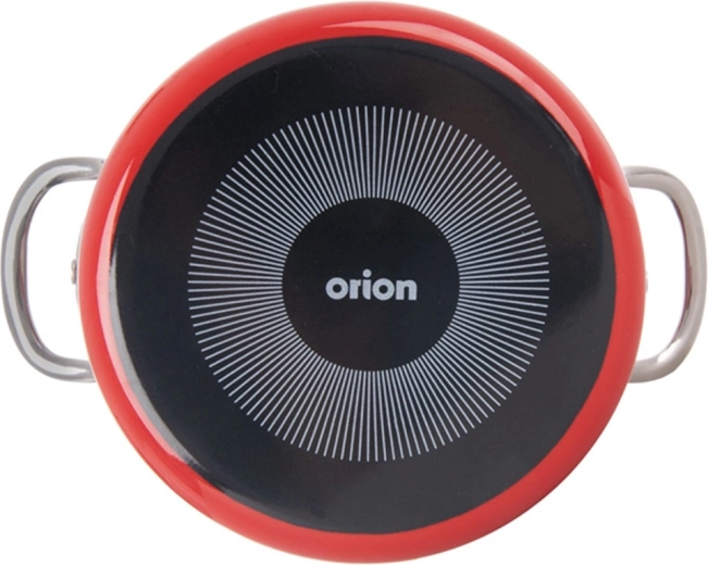 Compatibilă cu toate tipurile de plite, inclusiv inducție