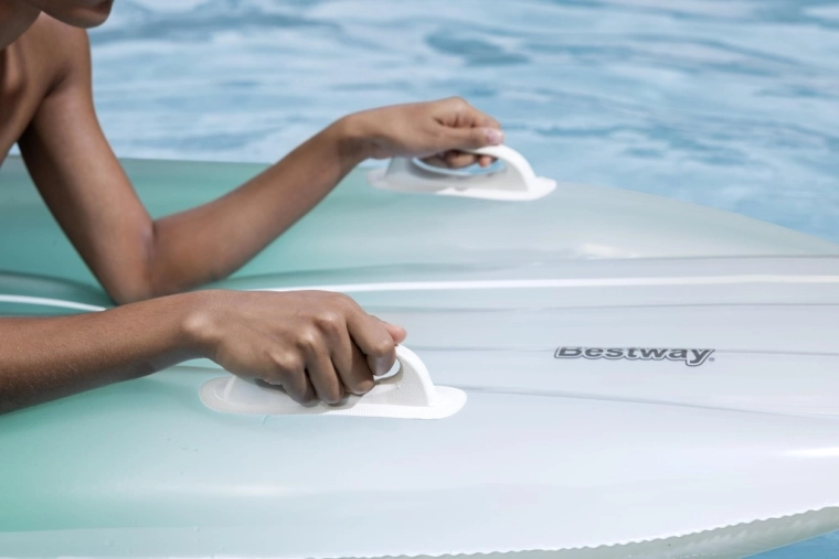 Prindere sigură și control pe apă