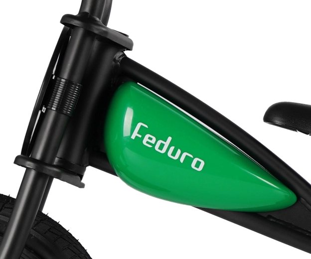 Design de motocicletă și cadru solid