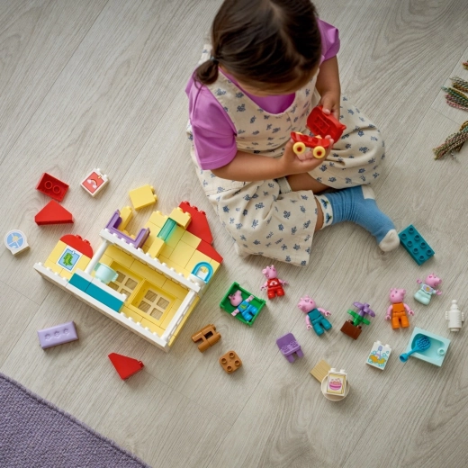 Accesorii bogate pentru scenete cotidiene