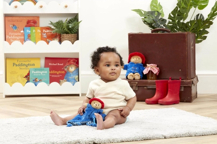 Motivul îndrăgit PADDINGTON