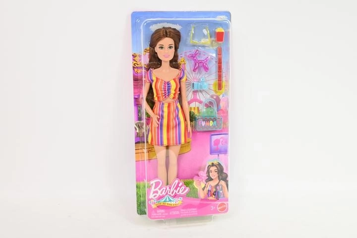 Barbie – o zi la târg (set cu accesorii)