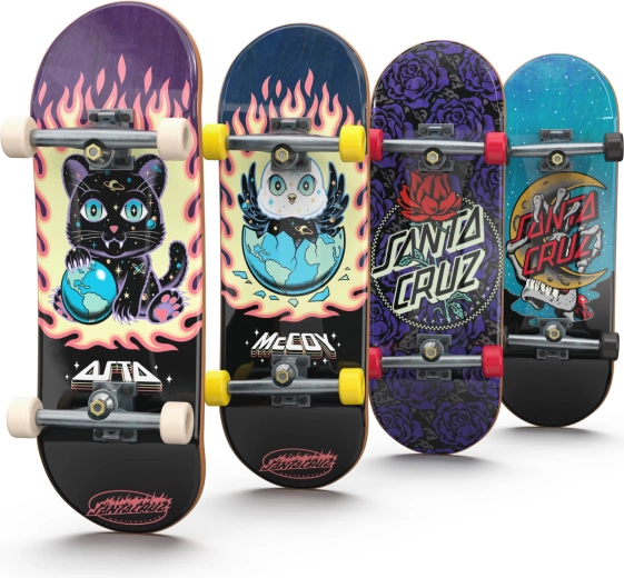Patru mini skateboarduri Santa Cruz