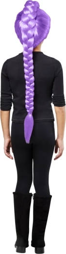 Violet intens care iese în evidență