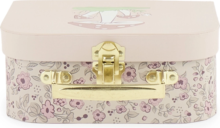 Construcție solidă cu ferronerie metalică