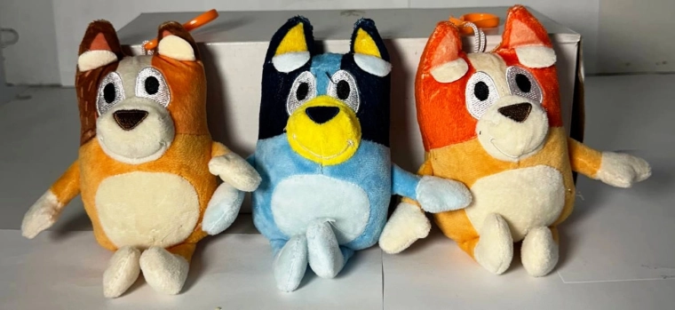 Mascotă de pluș – decorațiune agățată