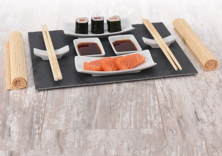 Servire elegantă și masă confortabilă