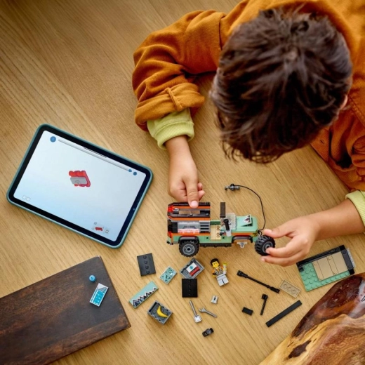 Construcție interactivă cu aplicația LEGO Builder