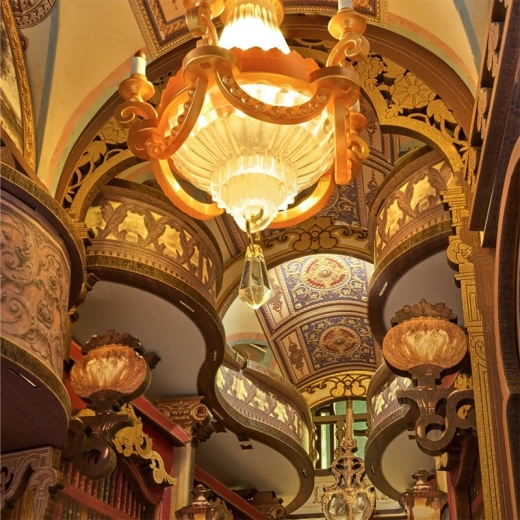 Bibliotecă de lux în miniatură