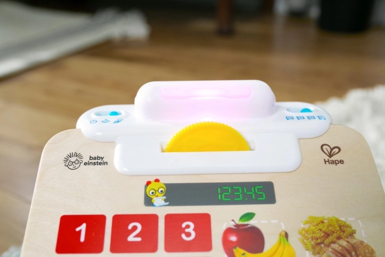 16 butoane Magic Touch pentru răspuns instantaneu