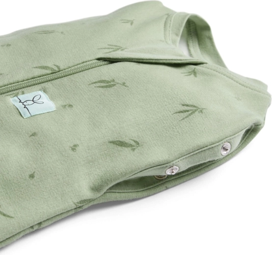 Crește odată cu bebelușul: înfășă și sac de dormit