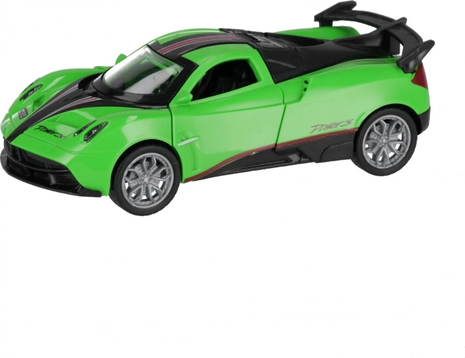Design sportiv cu spoiler pronunțat