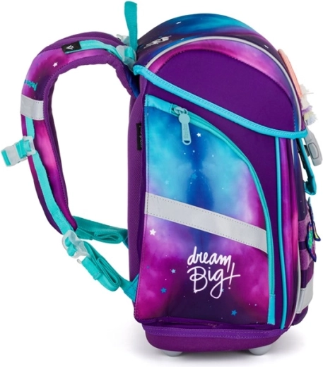 Ușor și spațios: 970 g și 26 litri