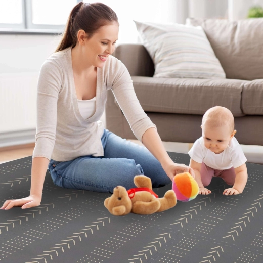 Suprafață rezistentă, lavabilă și silențioasă