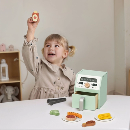 Susține imaginația și motricitatea fină