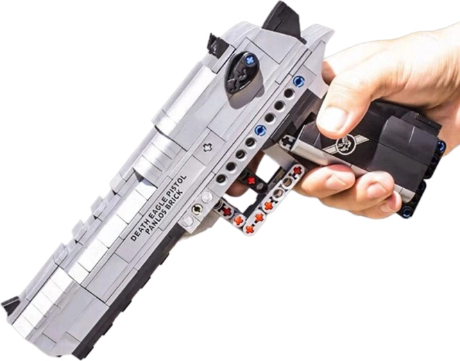 Model realist cu elemente mobile