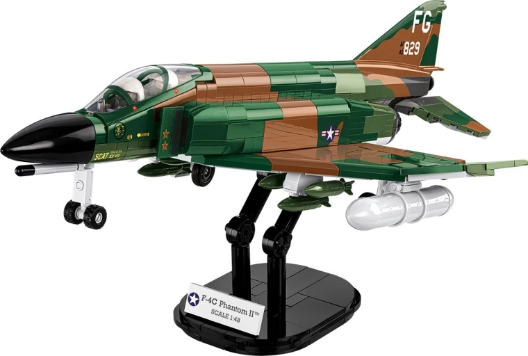 Model detaliat la scara 1:48
