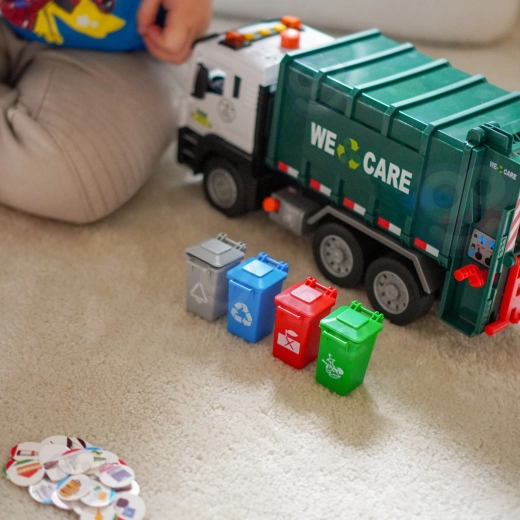 Învățarea sortării deșeurilor prin joc