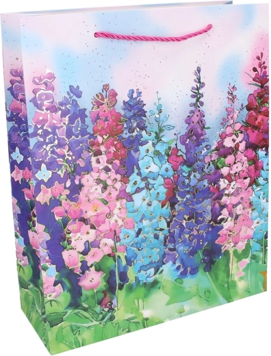 Design floral lucios care atrage atenția