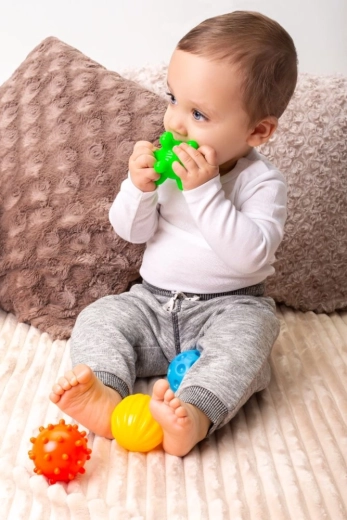 Moi și ușor de apucat