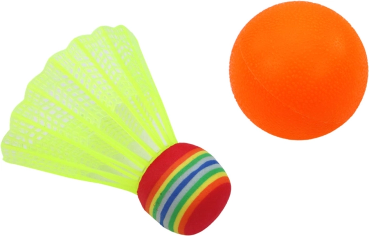 Minge și fluturaș de badminton incluse