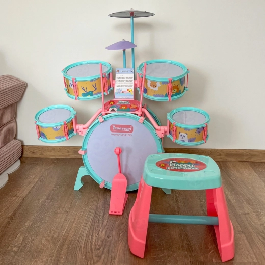 Set complet pentru micii toboșari