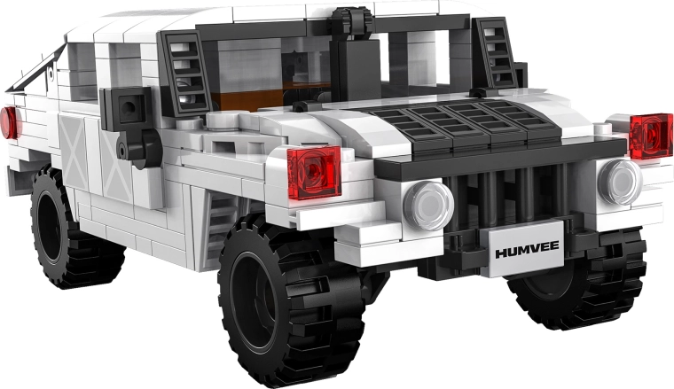 Model realist de Humvee alb
