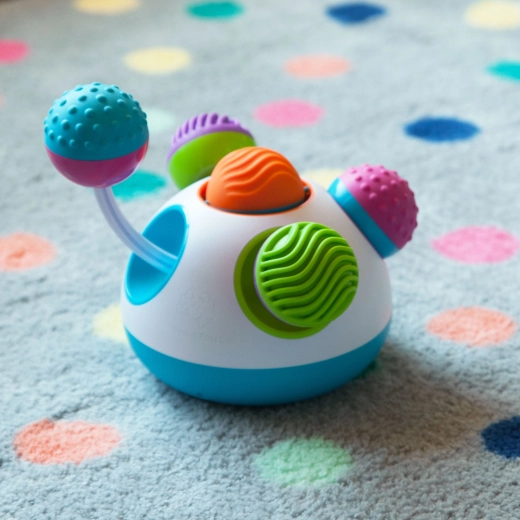 Butoane moi și element rotativ