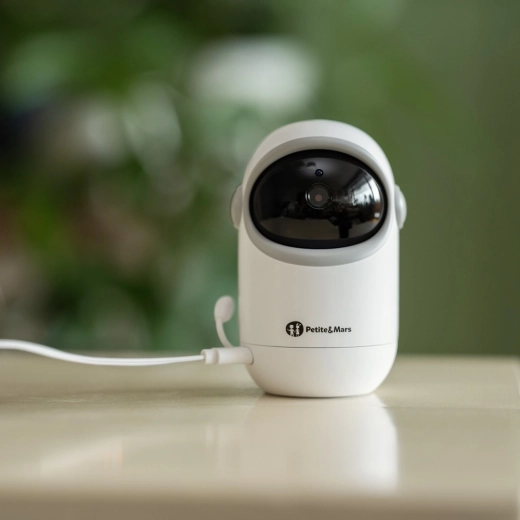 Cameră controlabilă de la distanță cu plajă largă de mișcare