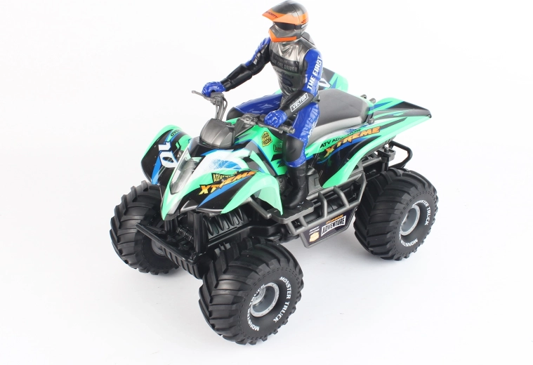 ATV pentru teren accidentat cu pilot