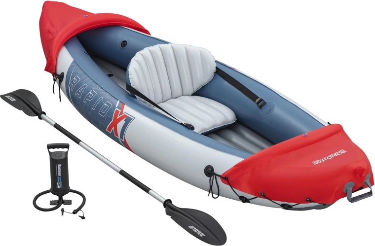 Confort datorită scaunului gonflabil și podelei ferme