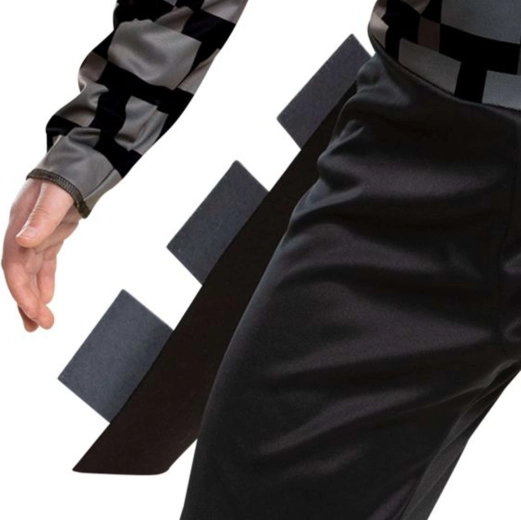 Aripi și coadă detașabile