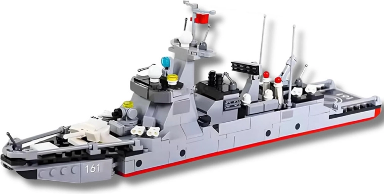 Punte detaliată și echipare realistă