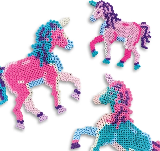 Unicorni colorați ca decorațiune gata făcută
