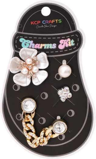 Set de accesorii decorative pentru papuci – floare albă mare și lanț cu cristale