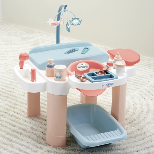 Totul pentru îngrijire, hrănire și baie într-un singur set