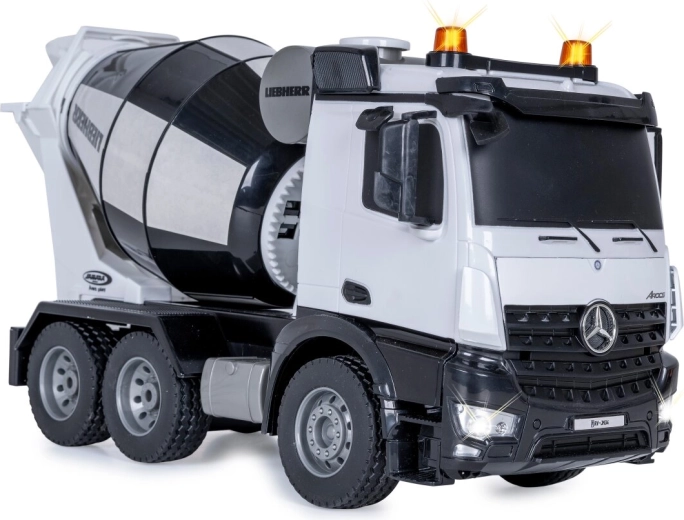 Tracțiune 4×4 și efecte luminoase