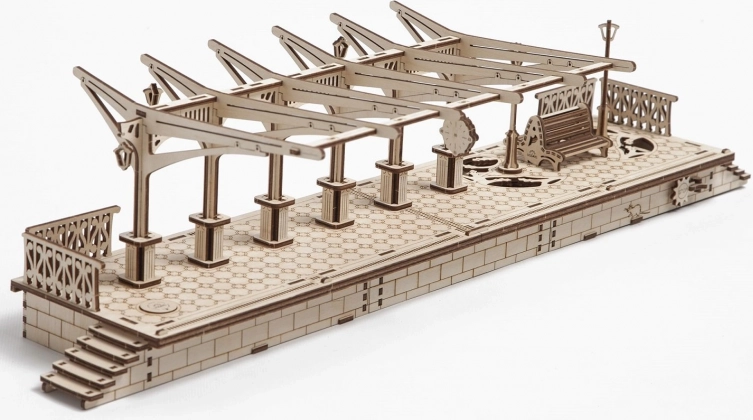 UGEARS puzzle mecanic 3D din lemn – gară (196 piese)