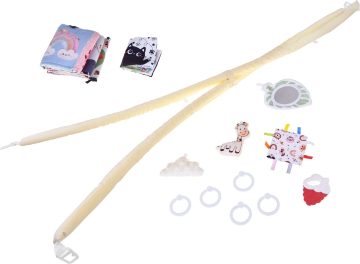 Set senzorial bogat: oglindă, jucărie de dentiție, element foșnitor și cărticică