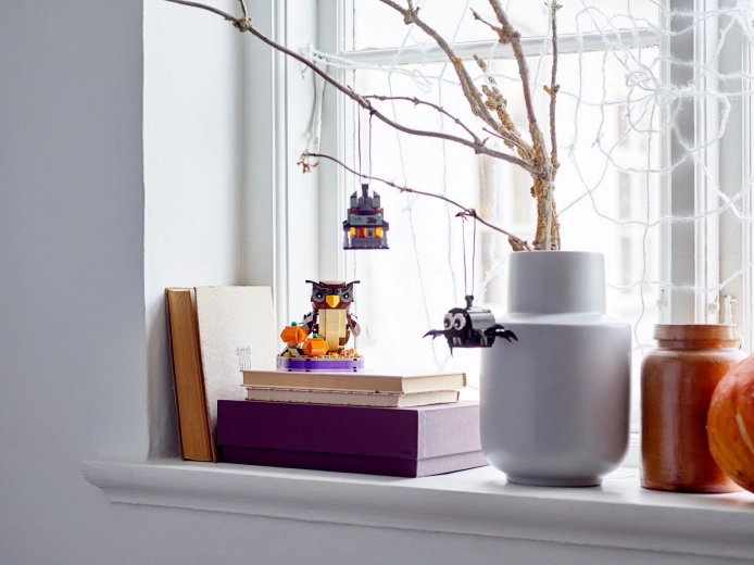 Decorațiune compactă pentru raft sau pervaz