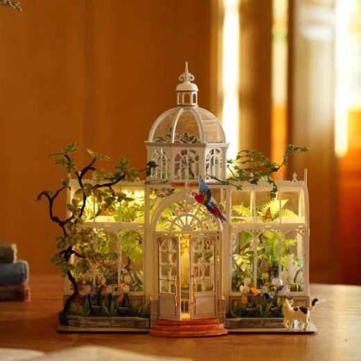 Decorațiune care iese în evidență și cu iluminare de efect