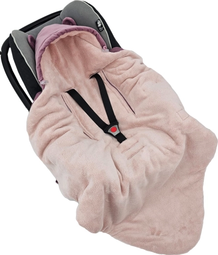 Instalare ușoară fără desfacerea centurilor