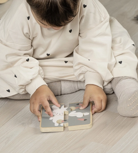 Puzzle în două straturi pentru imaginație și gândire logică