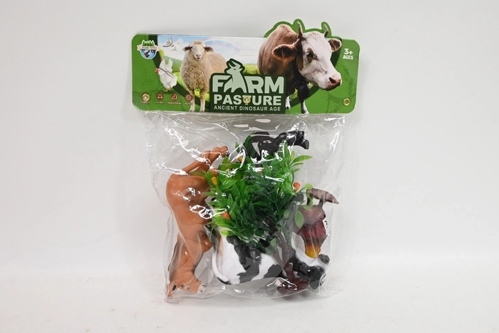 Figurine cu animale de fermă și plante - 1 bucată