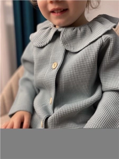 Îmbrăcare ușoară datorită nasturilor