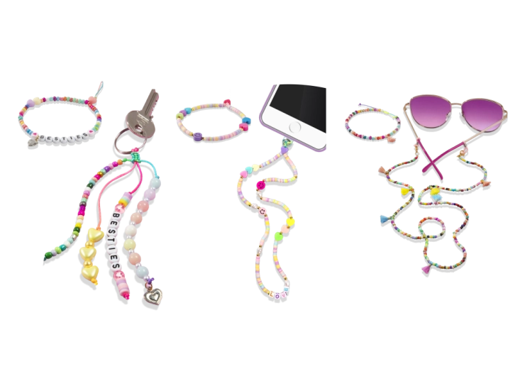 Personalizare cu ajutorul literelor și charm-urilor